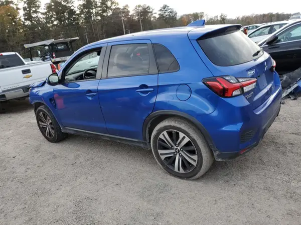 JA4AR3AU8LU015740 2020 MITSUBISHI OUTLANDER - Image 2