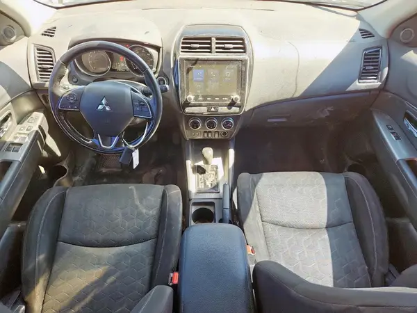 JA4AR3AU8LU016063 2020 MITSUBISHI OUTLANDER - Image 8
