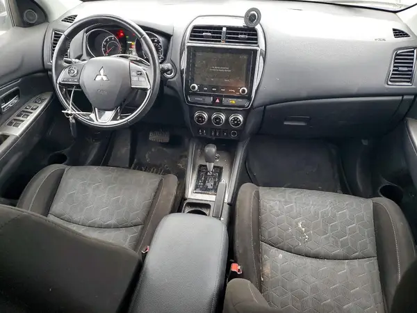 JA4AR3AU8LU021103 2020 MITSUBISHI OUTLANDER - Image 8