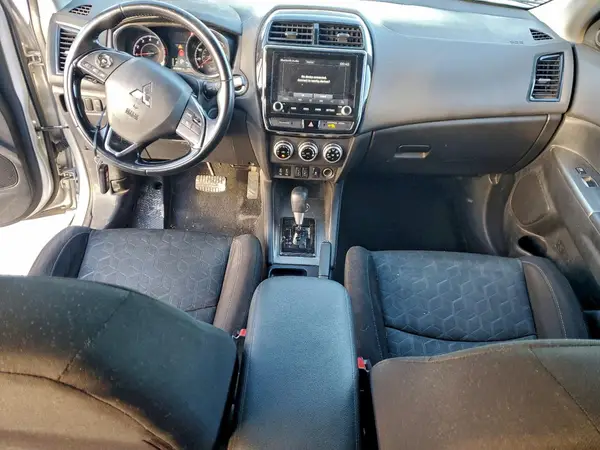 JA4AR3AU8LU025667 2020 MITSUBISHI OUTLANDER - Image 8