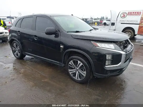 JA4AR3AU8LU026205 2020 MITSUBISHI OUTLANDER - Image 1