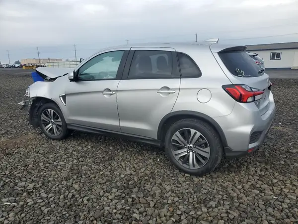 JA4AR3AU8LU026320 2020 MITSUBISHI OUTLANDER - Image 2