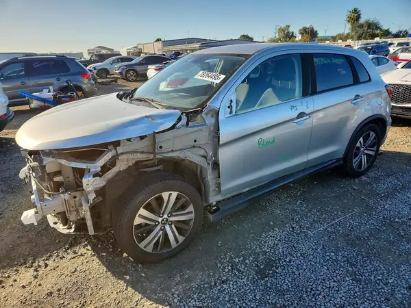 JA4AR3AU8LU029962 2020 MITSUBISHI OUTLANDER - Image 1