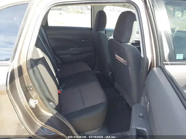JA4AR3AU9HZ024327 2017 MITSUBISHI OUTLANDER - Image 8