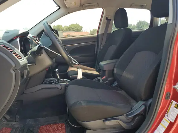 JA4AR3AU9HZ024666 2017 MITSUBISHI OUTLANDER - Image 8