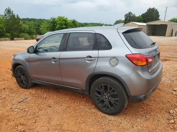 JA4AR3AU9HZ037529 2017 MITSUBISHI OUTLANDER - Image 2