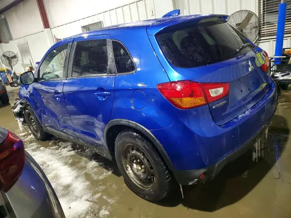 JA4AR3AU9HZ040706 2017 MITSUBISHI OUTLANDER - Image 2