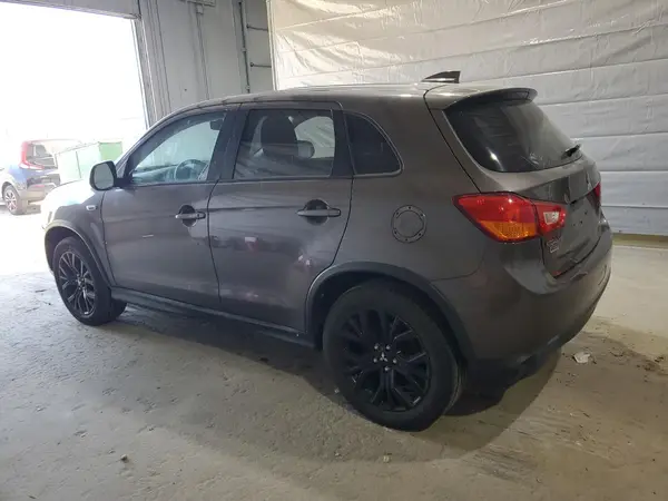 JA4AR3AU9HZ041709 2017 MITSUBISHI OUTLANDER - Image 2