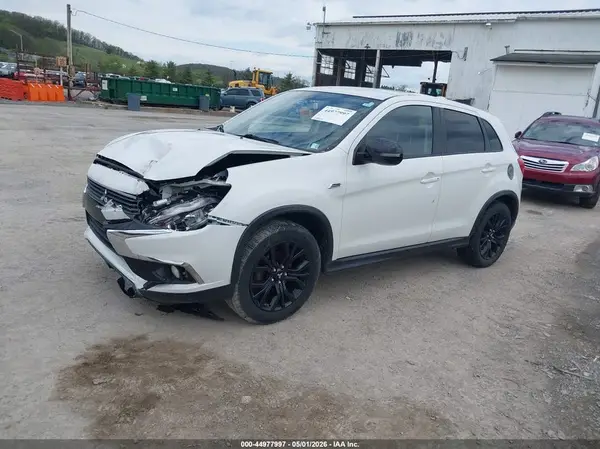 JA4AR3AU9HZ054475 2017 MITSUBISHI OUTLANDER - Image 2