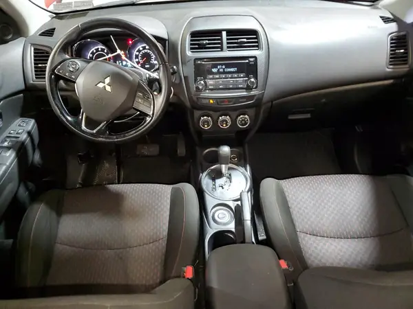 JA4AR3AU9HZ055321 2017 MITSUBISHI OUTLANDER - Image 8