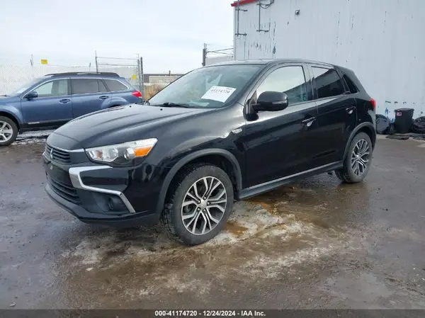 JA4AR3AU9HZ055643 2017 MITSUBISHI OUTLANDER - Image 2