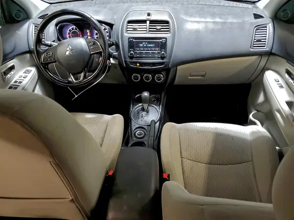 JA4AR3AU9HZ055965 2017 MITSUBISHI OUTLANDER - Image 8