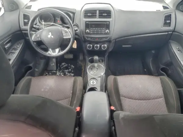 JA4AR3AU9HZ068277 2017 MITSUBISHI OUTLANDER - Image 8