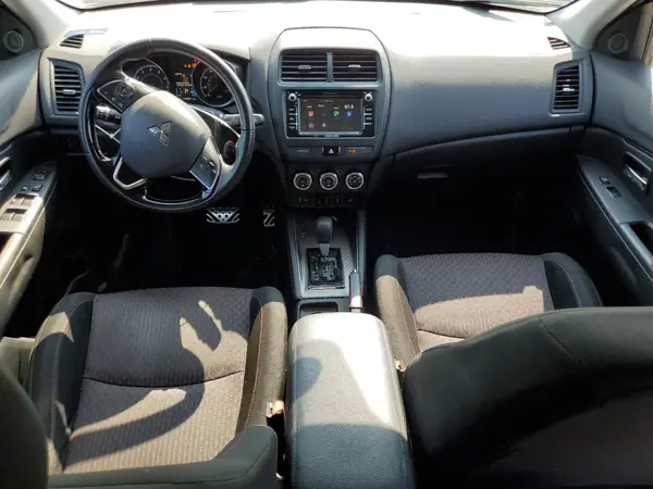 JA4AR3AU9JU005327 2018 MITSUBISHI OUTLANDER - Image 8