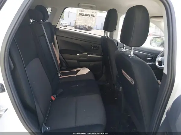 JA4AR3AU9JU012701 2018 MITSUBISHI OUTLANDER - Image 8