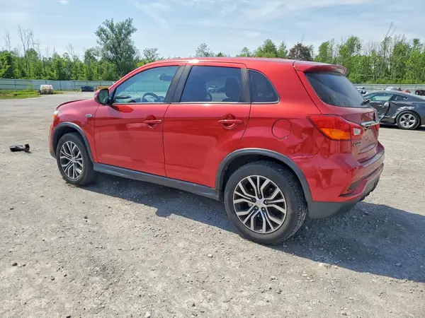 JA4AR3AU9JU018739 2018 MITSUBISHI OUTLANDER - Image 2