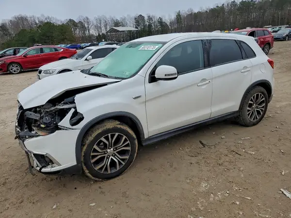 JA4AR3AU9JU021978 2018 MITSUBISHI OUTLANDER - Image 1