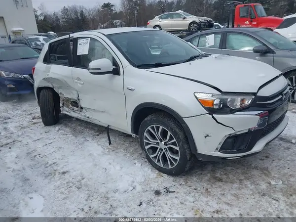 JA4AR3AU9JU022239 2018 MITSUBISHI OUTLANDER - Image 1