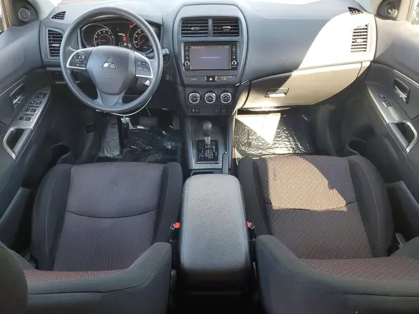 JA4AR3AU9JU022998 2018 MITSUBISHI OUTLANDER - Image 8