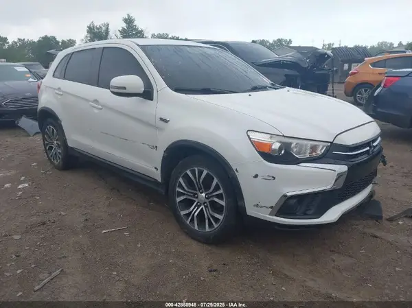 JA4AR3AU9JZ010224 2018 MITSUBISHI OUTLANDER - Image 1