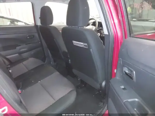 JA4AR3AU9JZ025113 2018 MITSUBISHI OUTLANDER - Image 8