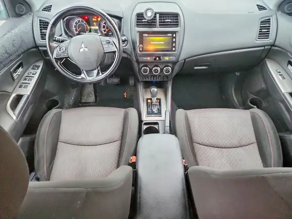 JA4AR3AU9KU002882 2019 MITSUBISHI OUTLANDER - Image 8