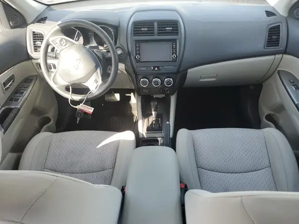 JA4AR3AU9KU004101 2019 MITSUBISHI OUTLANDER - Image 8