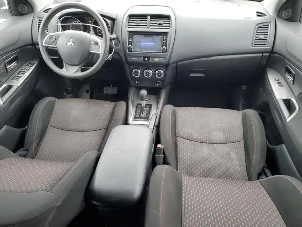 JA4AR3AU9KU004888 2019 MITSUBISHI OUTLANDER - Image 8
