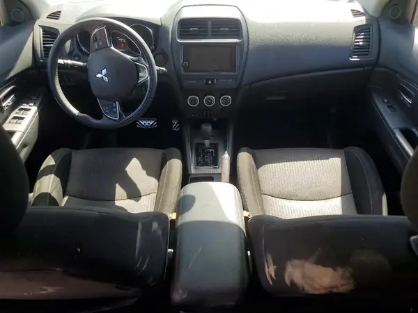 JA4AR3AU9KU008052 2019 MITSUBISHI OUTLANDER - Image 8