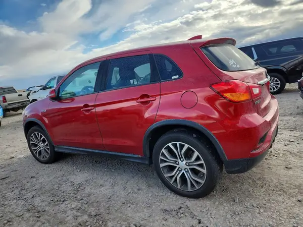 JA4AR3AU9KU011856 2019 MITSUBISHI OUTLANDER - Image 2