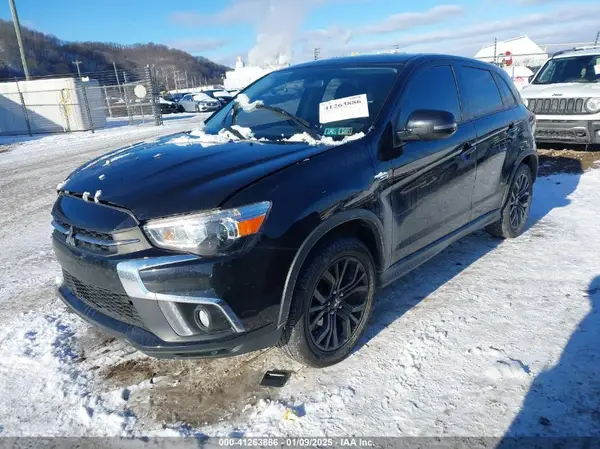 JA4AR3AU9KU025689 2019 MITSUBISHI OUTLANDER - Image 2