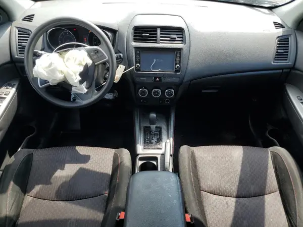 JA4AR3AU9KU027085 2019 MITSUBISHI OUTLANDER - Image 8