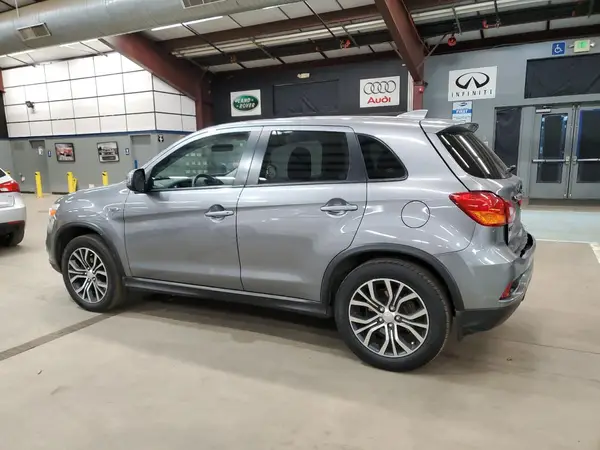 JA4AR3AU9KU030553 2019 MITSUBISHI OUTLANDER - Image 2