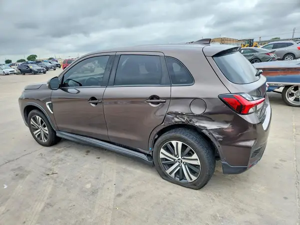 JA4AR3AU9LU003712 2020 MITSUBISHI OUTLANDER - Image 2