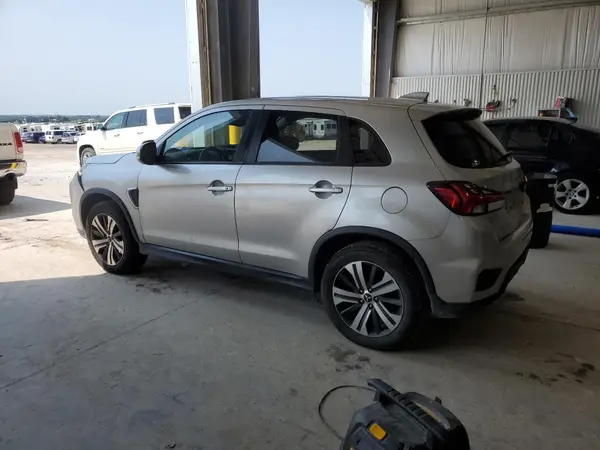 JA4AR3AU9LU011907 2020 MITSUBISHI OUTLANDER - Image 2