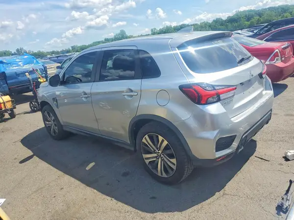 JA4AR3AU9LU016721 2020 MITSUBISHI OUTLANDER - Image 2