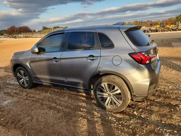 JA4AR3AU9LU018436 2020 MITSUBISHI OUTLANDER - Image 2