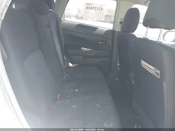 JA4AR3AUXGZ032676 2016 MITSUBISHI OUTLANDER - Image 8