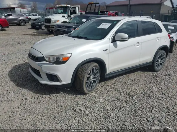 JA4AR3AUXGZ043337 2016 MITSUBISHI OUTLANDER - Image 2