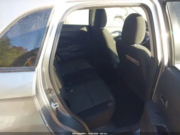 JA4AR3AUXGZ053916 2016 MITSUBISHI OUTLANDER - Image 8