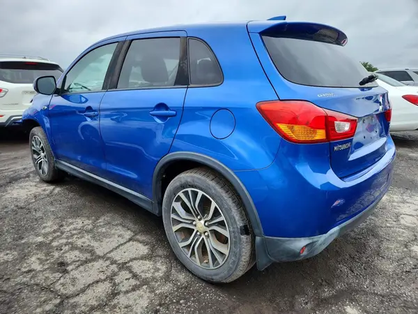 JA4AR3AUXHZ016222 2017 MITSUBISHI OUTLANDER - Image 2