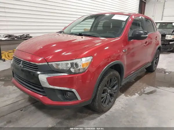 JA4AR3AUXHZ034283 2017 MITSUBISHI OUTLANDER - Image 2