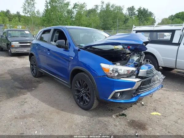 JA4AR3AUXHZ043629 2017 MITSUBISHI OUTLANDER - Image 1