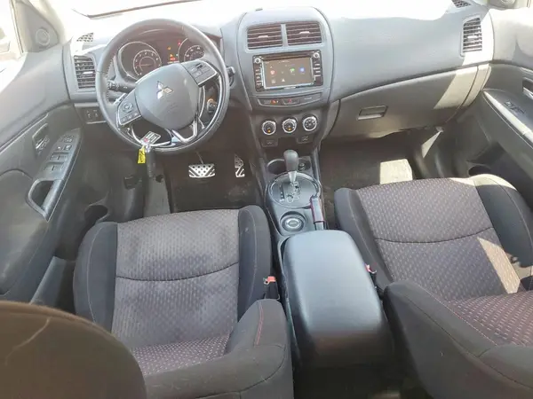 JA4AR3AUXHZ046093 2017 MITSUBISHI OUTLANDER - Image 8