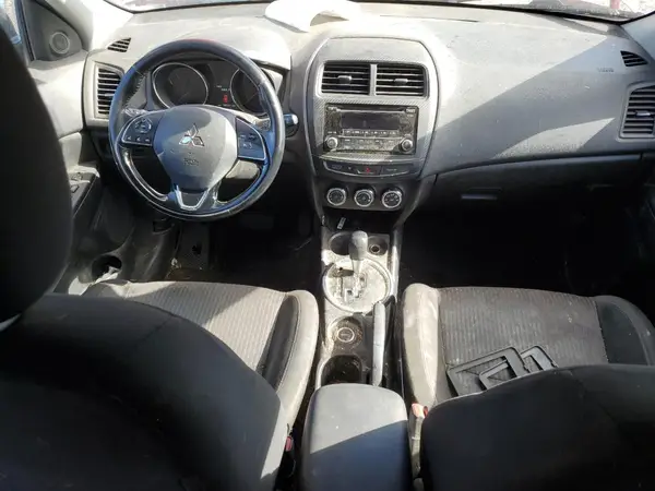 JA4AR3AUXHZ064089 2017 MITSUBISHI OUTLANDER - Image 8