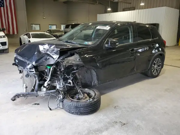 JA4AR3AUXJU021746 2018 MITSUBISHI OUTLANDER - Image 1