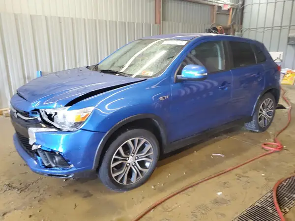 JA4AR3AUXJU021939 2018 MITSUBISHI OUTLANDER - Image 1