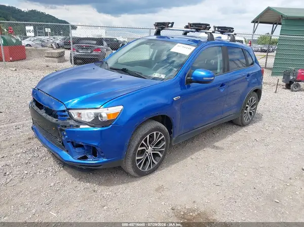JA4AR3AUXJZ016243 2018 MITSUBISHI OUTLANDER - Image 2