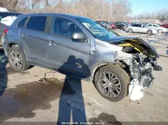JA4AR3AUXJZ016405 2018 MITSUBISHI OUTLANDER