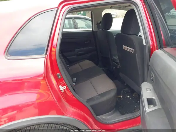 JA4AR3AUXJZ028778 2018 MITSUBISHI OUTLANDER - Image 8